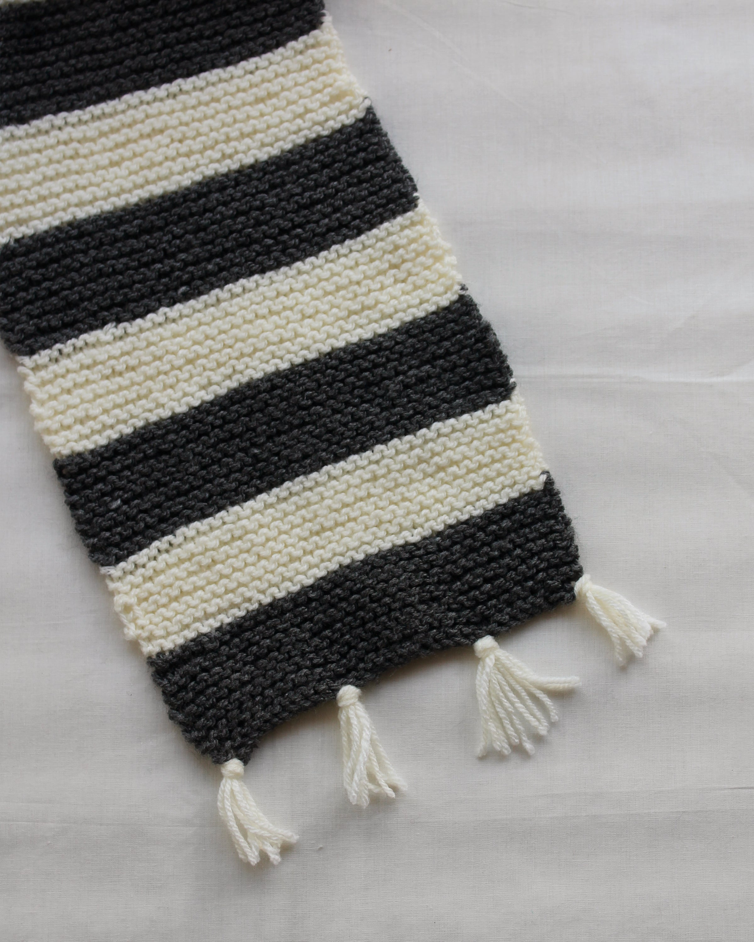 Grey Whitee Band Handknitted Muffler